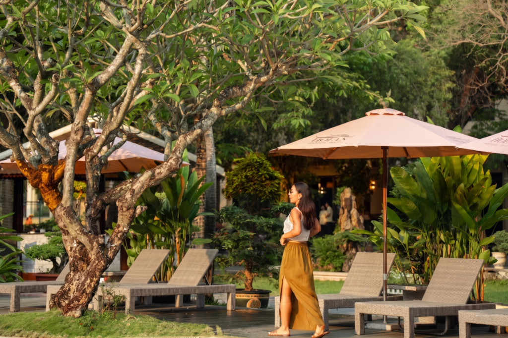 Garden and outdoor pool at Hoi An Historic Hotel 