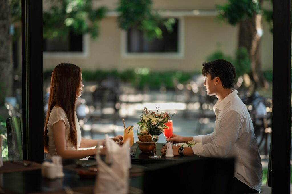 Thư giãn tại không gian ấm cúng trong ngày mưa Hội An